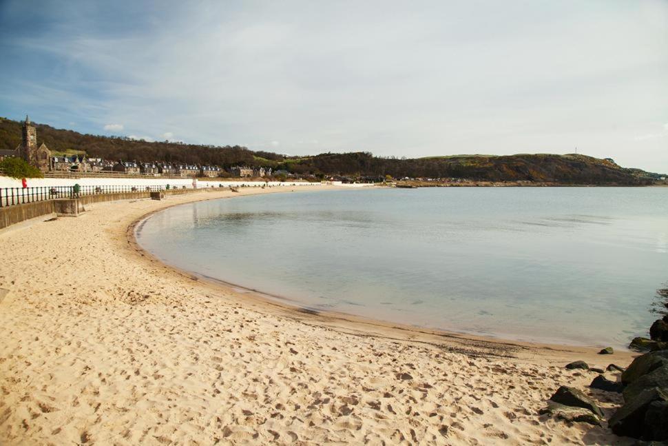 Lovely 2 Bedroom Condo In Burntisland, Fife Kültér fotó